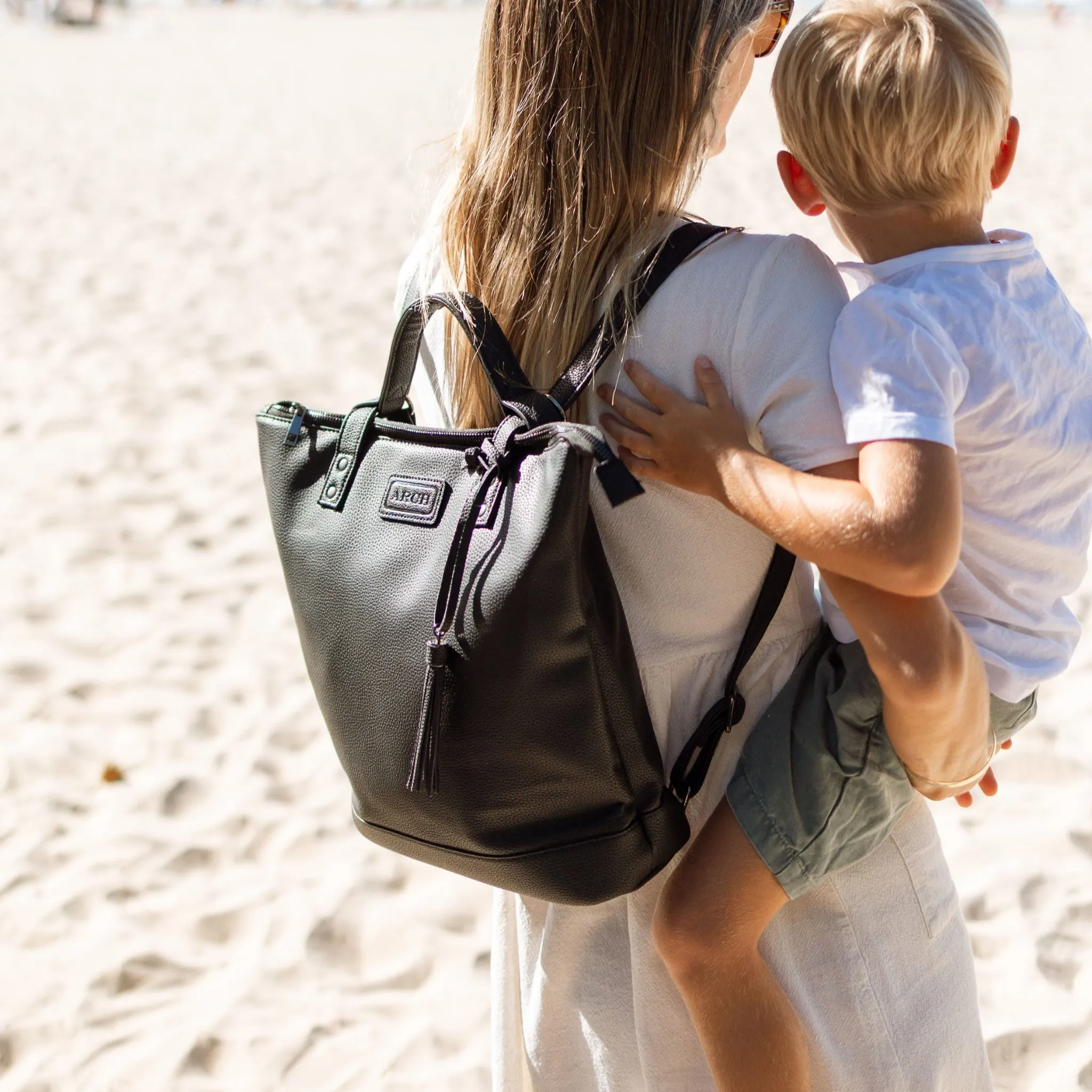 The MINI Luxe Arch Bag - Vegan Black